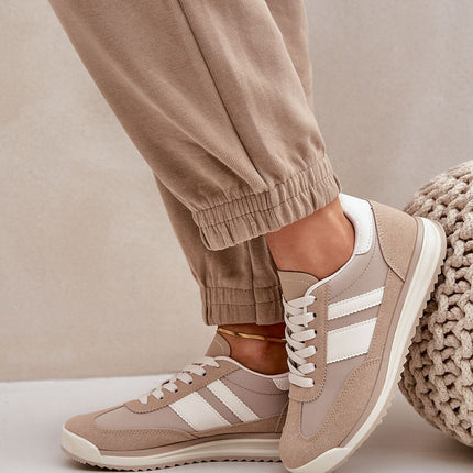 Sneakers Step in style