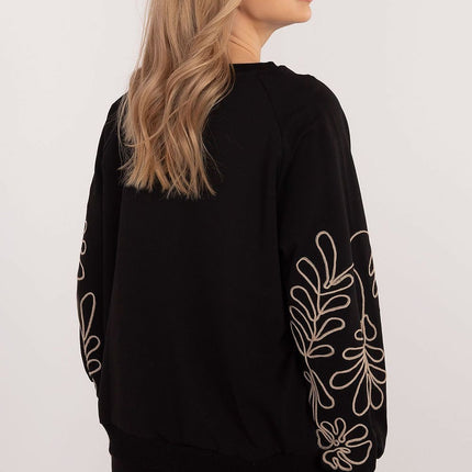  Sweatshirt model 208225 Relevance 