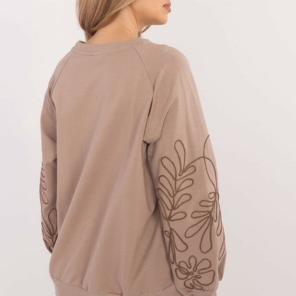  Sweatshirt model 208236 Relevance 