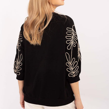  Sweatshirt model 208237 Relevance 