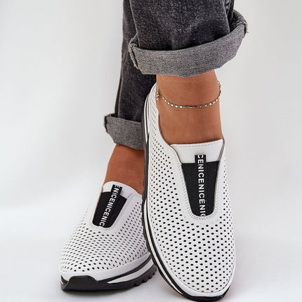  Low Shoes model 208791 Step in style 
