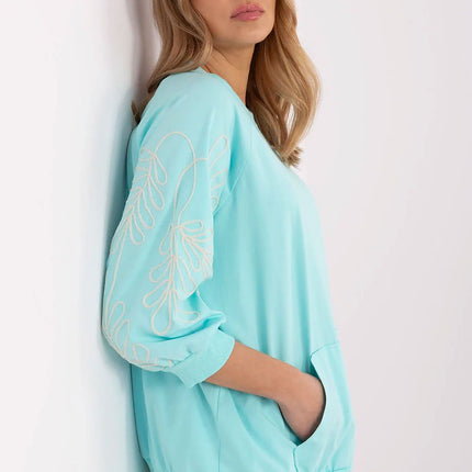  Sweatshirt model 209843 Relevance 