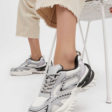  Sport Shoes model 210196 Inello 