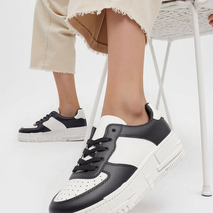  Sport Shoes model 210208 Inello 
