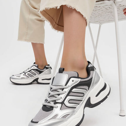  Sport Shoes model 210209 Inello 
