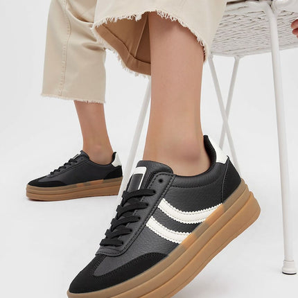  Sport Shoes model 210217 Inello 