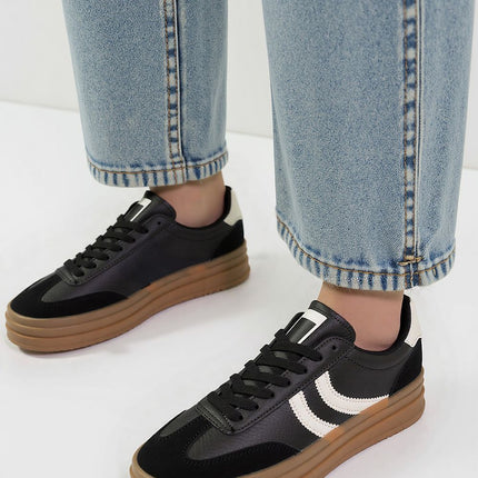  Sport Shoes model 210217 Inello 