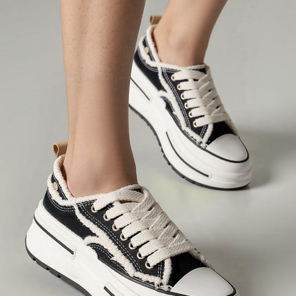  Sport Shoes model 210238 Inello 