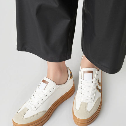  Sport Shoes model 210261 Inello 