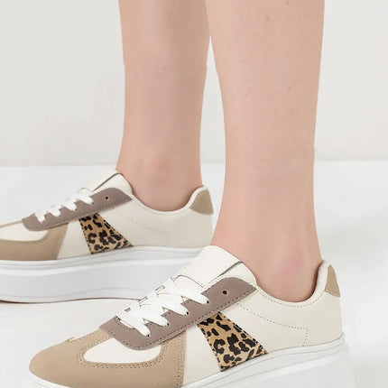  Sport Shoes model 210328 Inello 