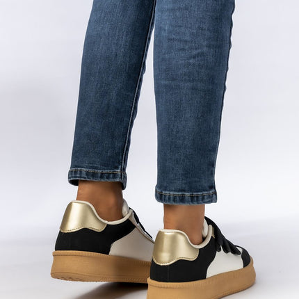  Sneakers model 210609 Inello 