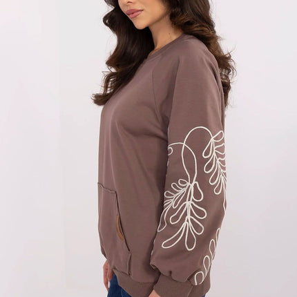  Sweatshirt model 210637 Relevance 