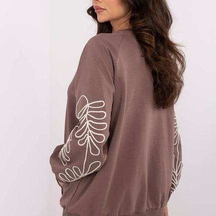  Sweatshirt model 210637 Relevance 