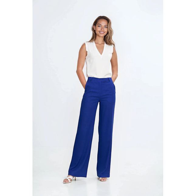  Women trousers model 211798 Nife 