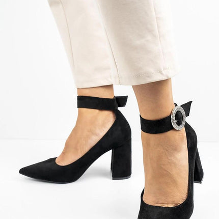  Block heel pumps model 213144 Inello 