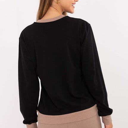  Sweatshirt model 217304 Relevance 