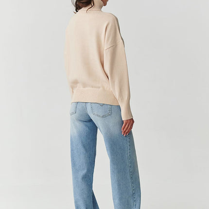  Turtleneck model 217393 Makadamia 