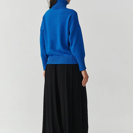  Turtleneck model 217398 Makadamia 