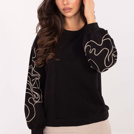  Sweatshirt model 218382 Relevance 