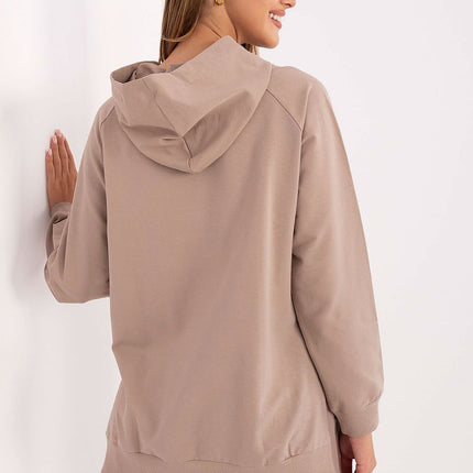  Sweatshirt model 218621 Relevance 
