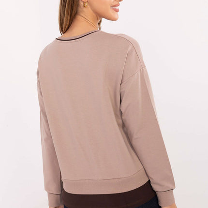  Sweatshirt model 218824 Relevance 