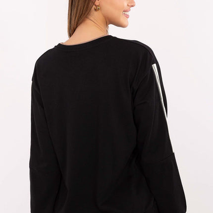  Sweatshirt model 219970 Relevance 