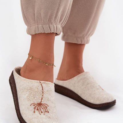  Slippers model 220065 Step in style 