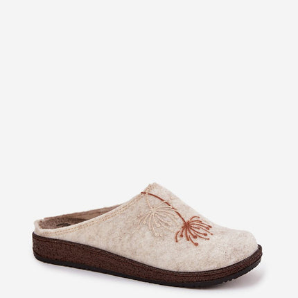  Slippers model 220065 Step in style 