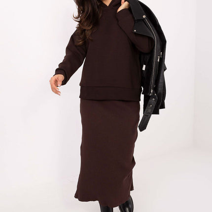  Sweatshirt model 220400 Relevance 