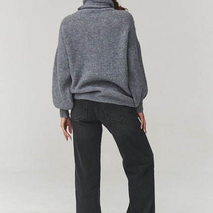  Turtleneck model 220791 Makadamia 