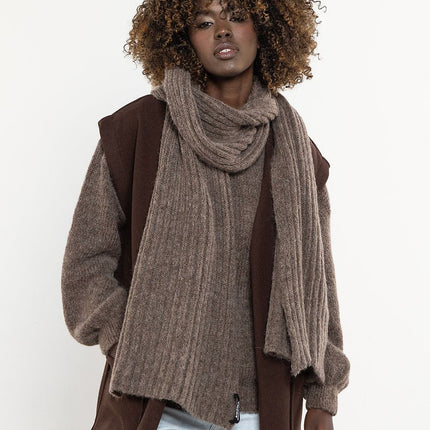  Shawl model 220843 awama 