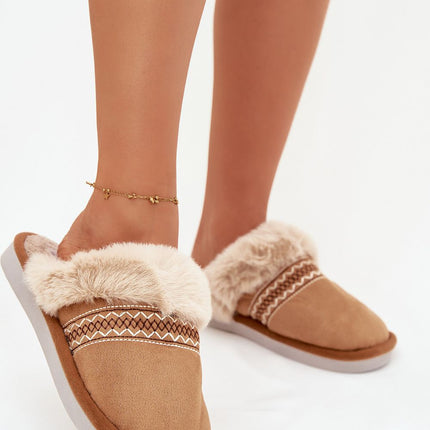  Slippers model 221487 Step in style 