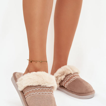  Slippers model 221489 Step in style 