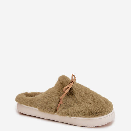  Slippers model 221506 Step in style 