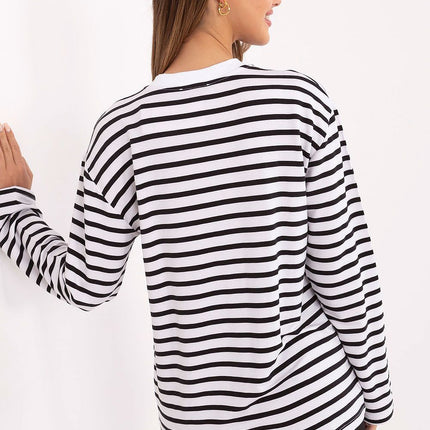  Blouse model 221744 Relevance 