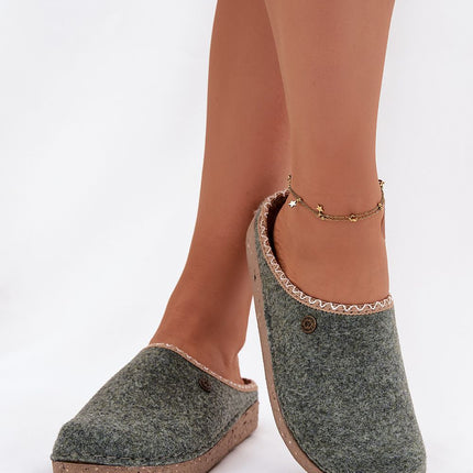  Slippers model 222276 Step in style 