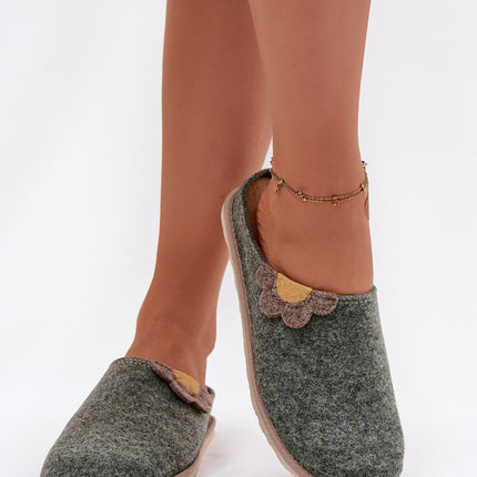  Slippers model 222278 Step in style 