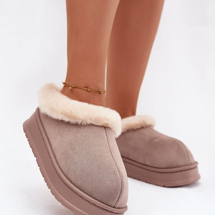  Slippers model 222280 Step in style 