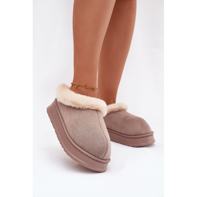  Slippers model 222280 Step in style 