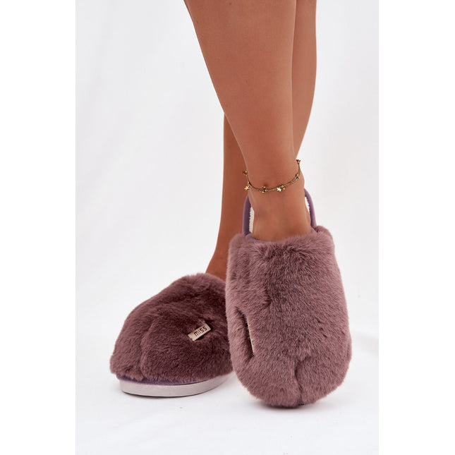  Slippers model 222283 Step in style 