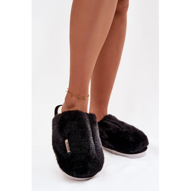  Slippers model 222286 Step in style 