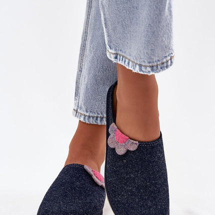  Slippers model 222291 Step in style 