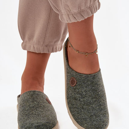  Slippers model 222292 Step in style 