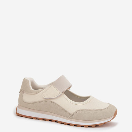  Half shoes model 225100 Step in style 