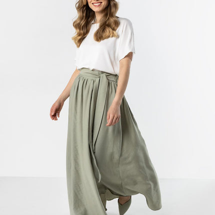  Long skirt model 225331 awama 