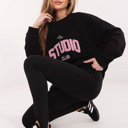  Sweatshirt model 225474 Relevance 