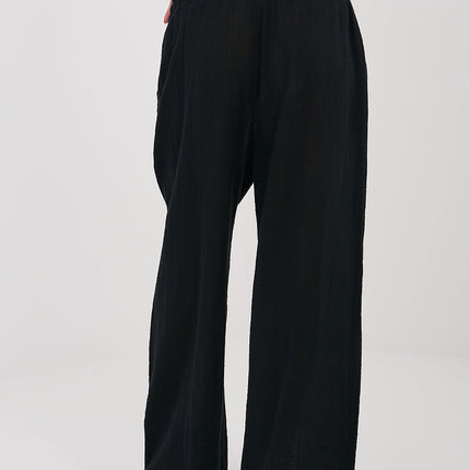  Women trousers model 225495 Italy Moda 
