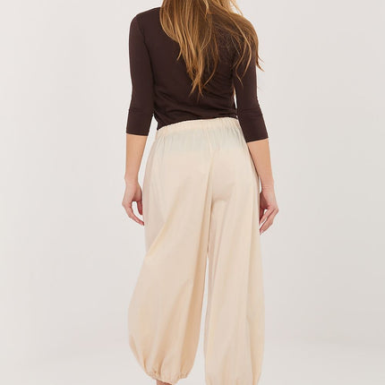  Women trousers model 225857 Rue Paris 