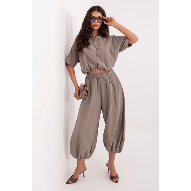  corduroy trousers model 226227 Italy Moda 