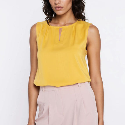  Blouse model 226427 Nife 